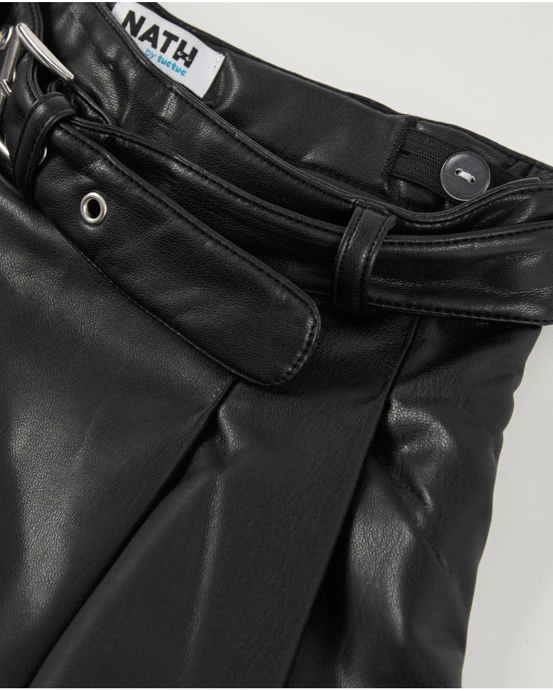 Girls’ black faux leather skirt with belt